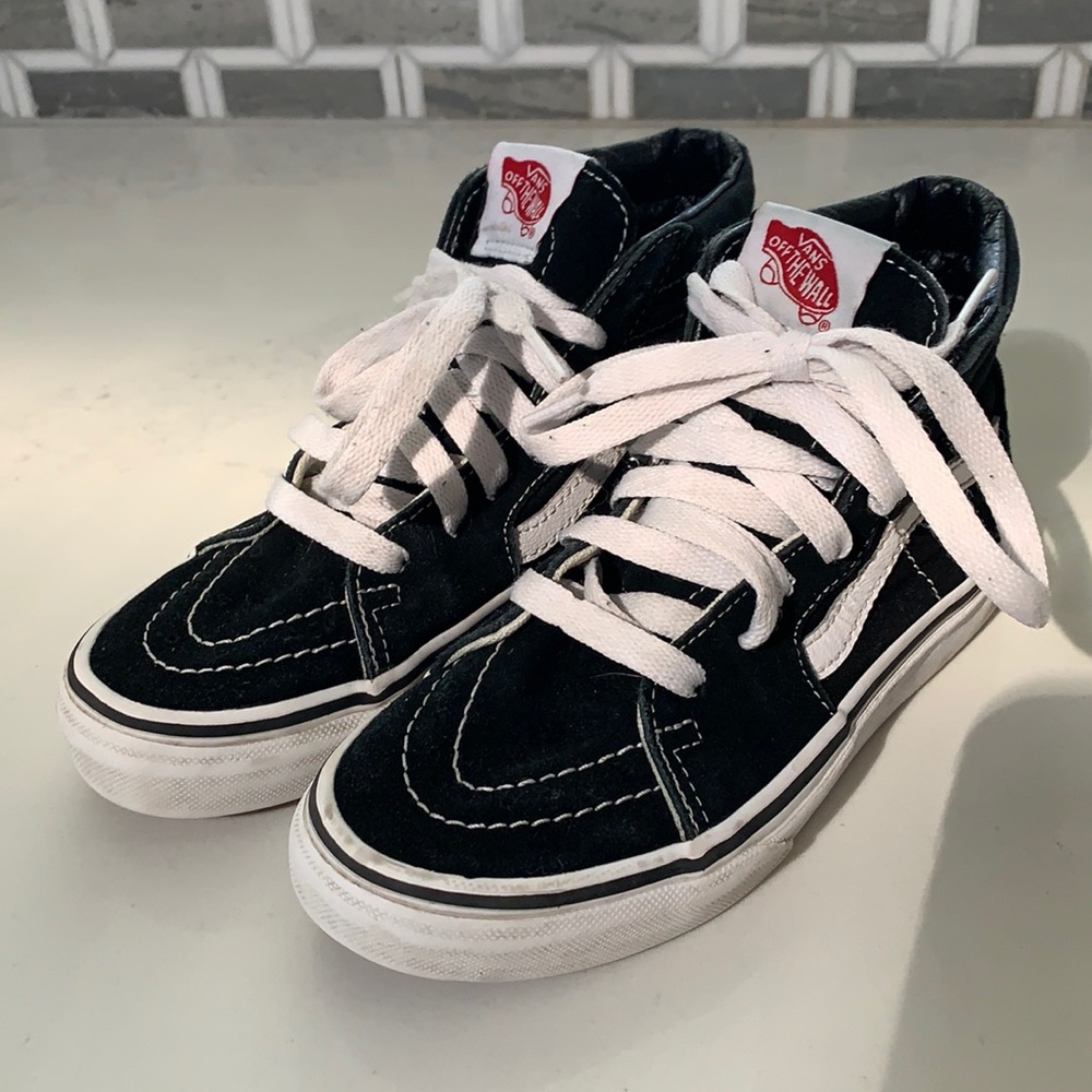 Classic of the Wall unisex size 1 🖤